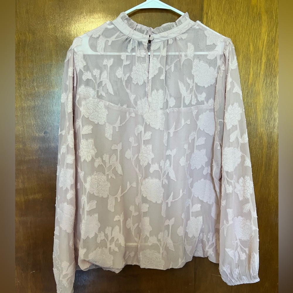 Torrid Chiffon Clip Floral Bubble Hem Blouse - Picture 7 of 12